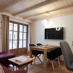 Hochalmbahnen 20w1, Alpenveilchen, Nahe Gondel, Hunde Willkommen